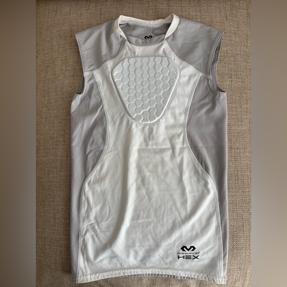 McDavid Boy’s Youth Size M Hexpad Hex Sternum Shirt Baseball Chest Protector